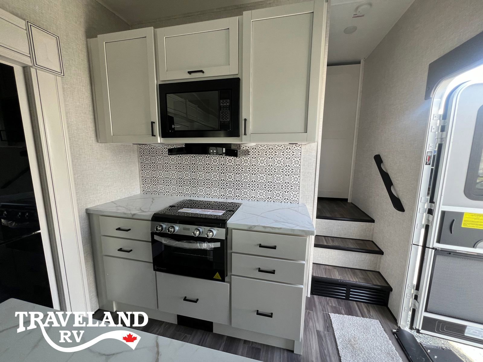 2025 Highland Ridge Roamer Light Duty 244RLS - Image 27