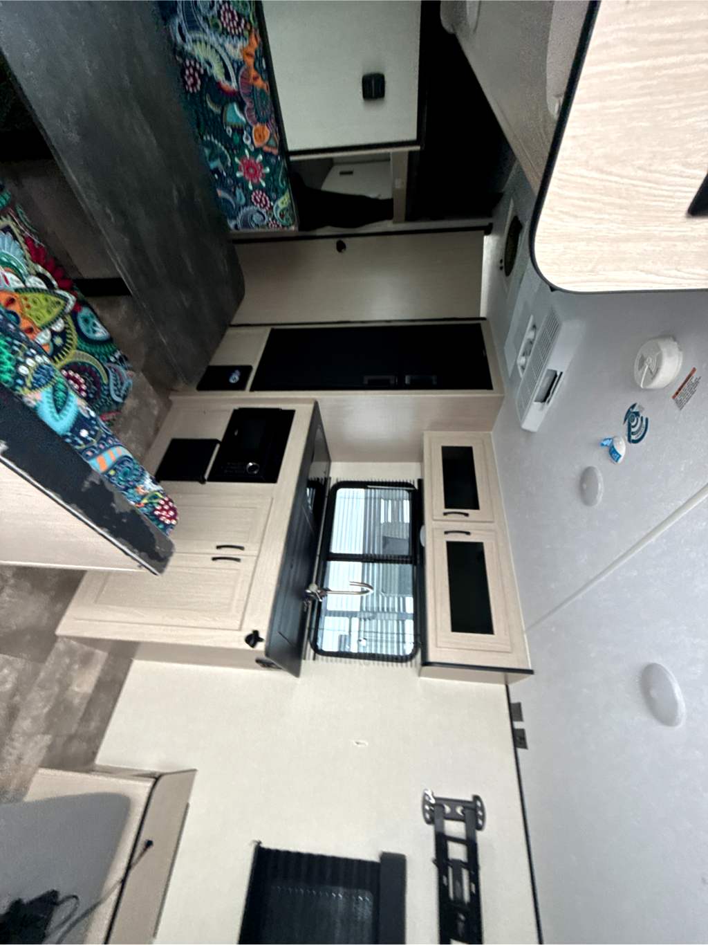 2023 COACHMEN APEX NANO 186 BH - Image 12