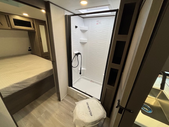2026 Grand Design Transcend 305BHT - Image 21
