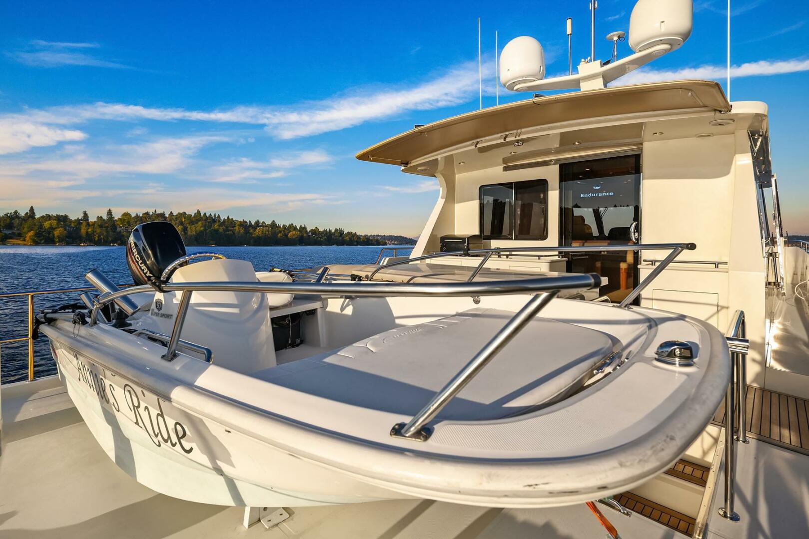 2014 Hampton 720 Skylounge LRC - Image 65