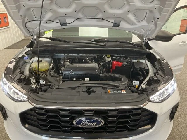 2023 Ford Escape Utility 4D ST Line 2WD - Image 10