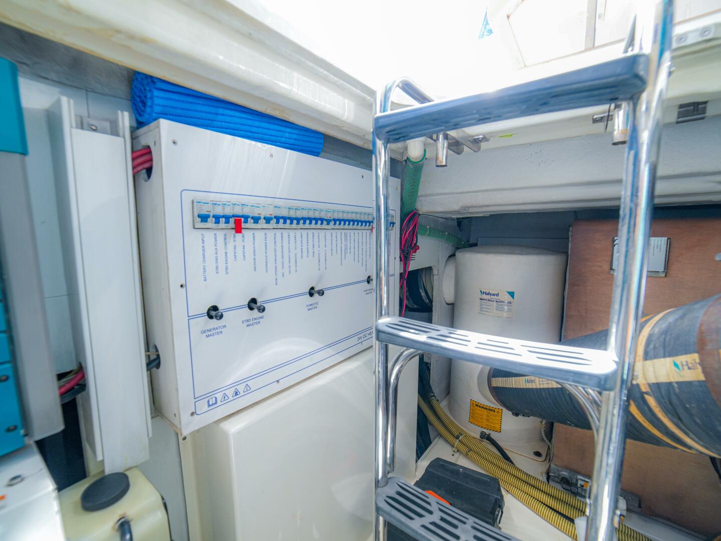 2014 Fairline 50 - Image 53