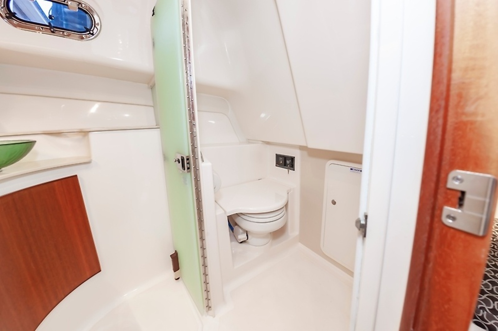 2015 PURSUIT 385 OS Base - Image 43
