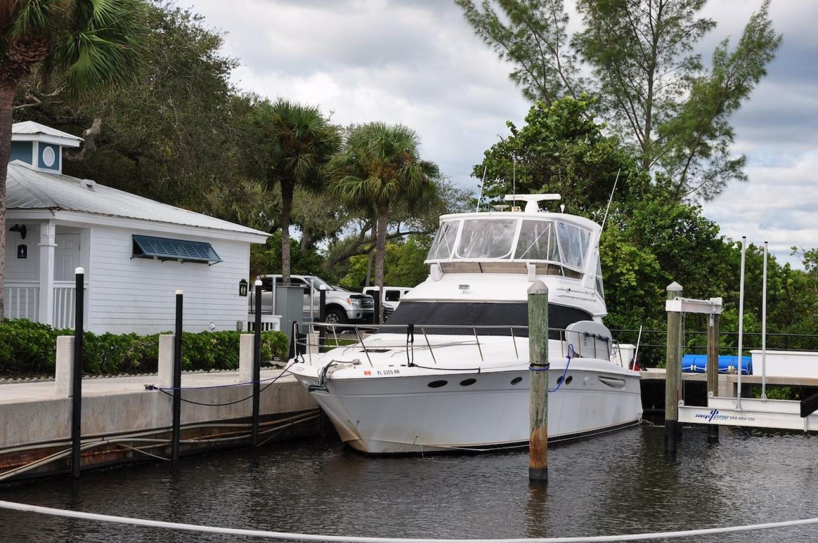 1998 Sea Ray 480 Sedan Bridge - Image 9