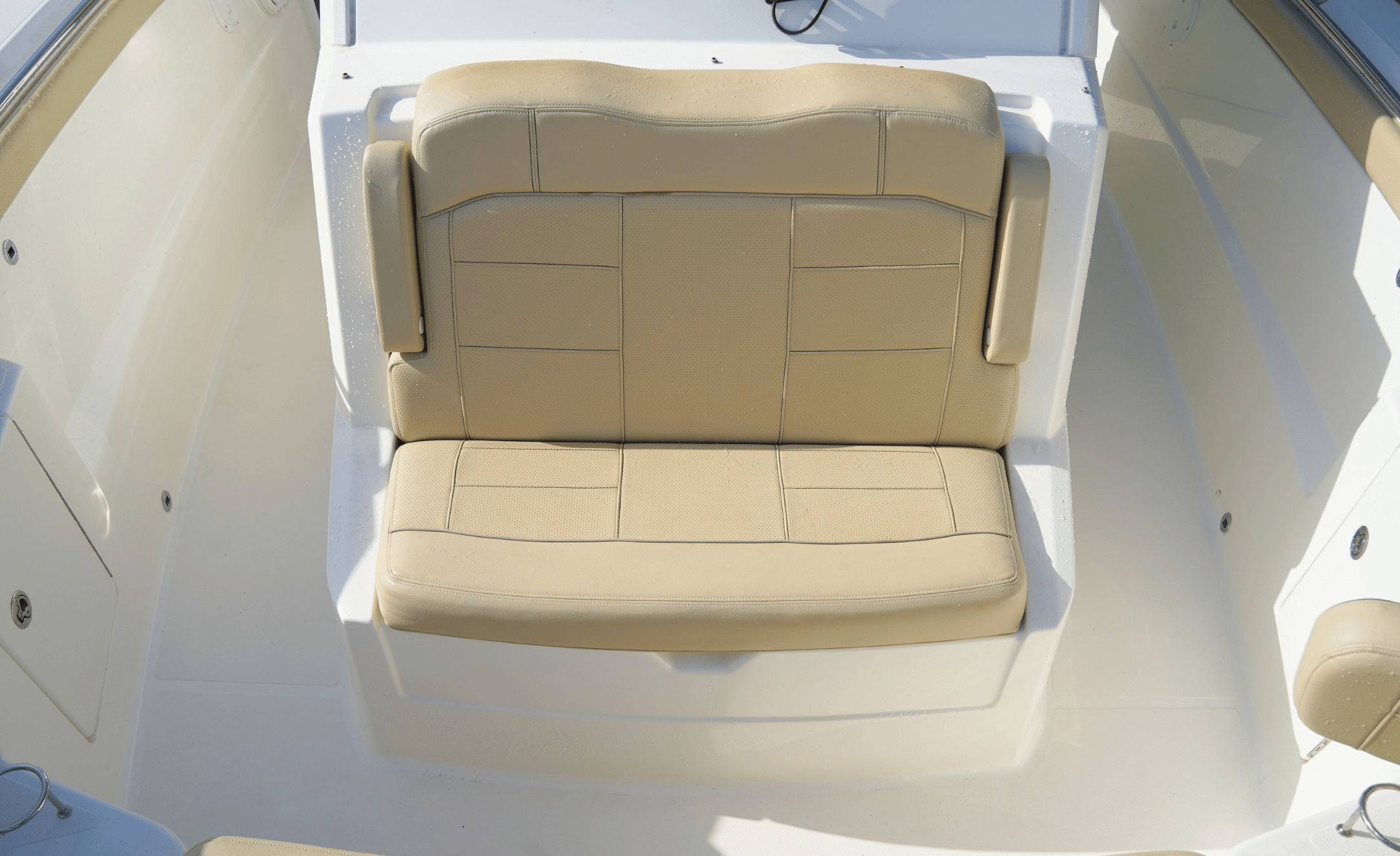 2020 PURSUIT S328 - Image 63