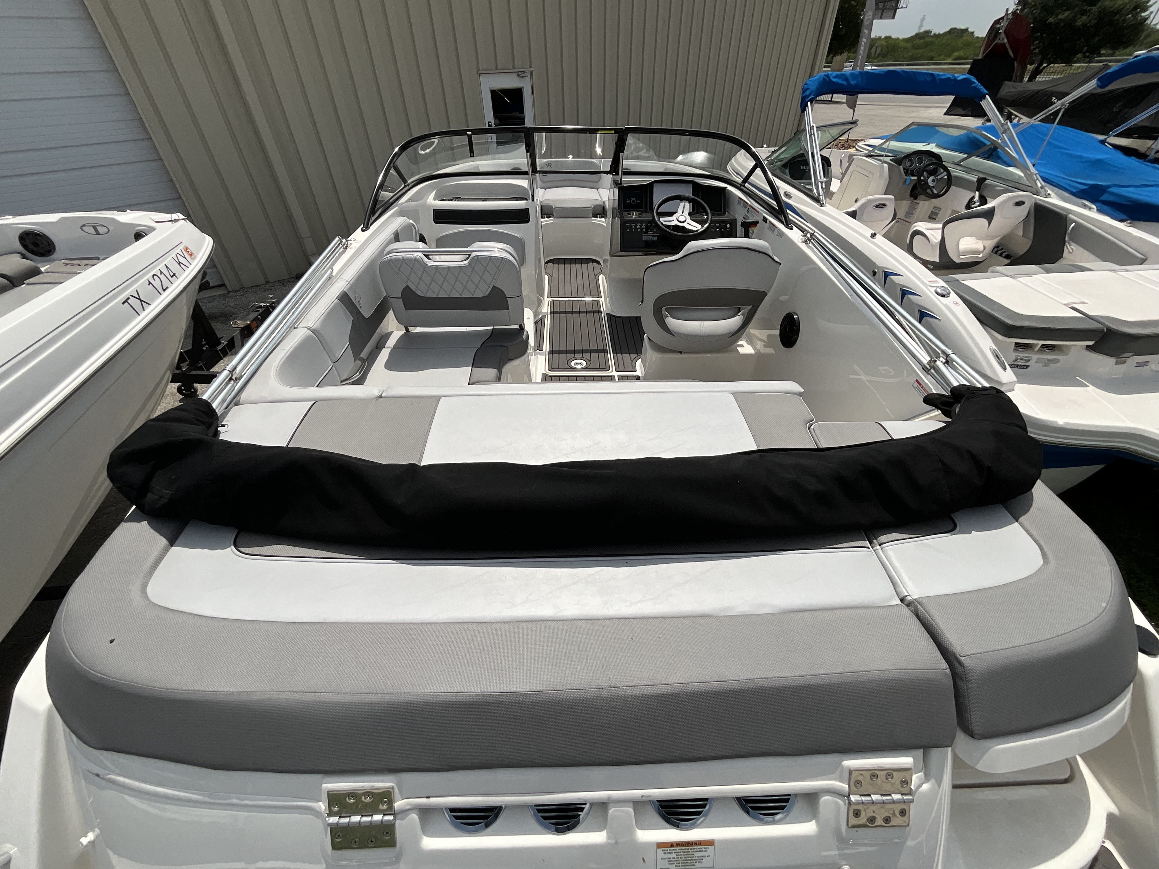 2023 BAYLINER 2023 VR5 - Image 5
