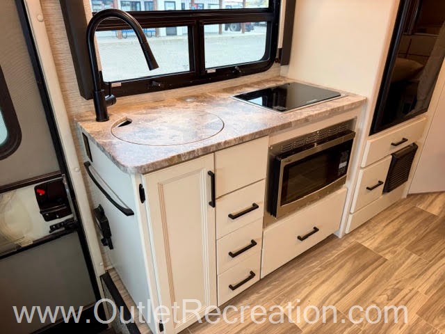 2022 Thor Motor Coach Compass RUV 23TW - Image 21