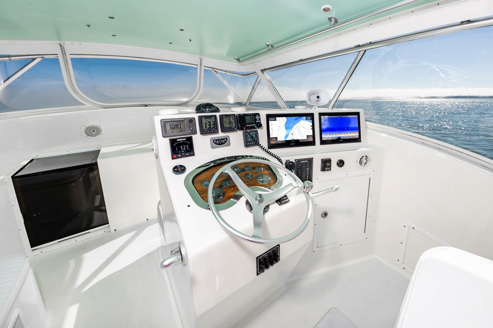 2003 Custom Carolina 40 Layton Express - Image 7
