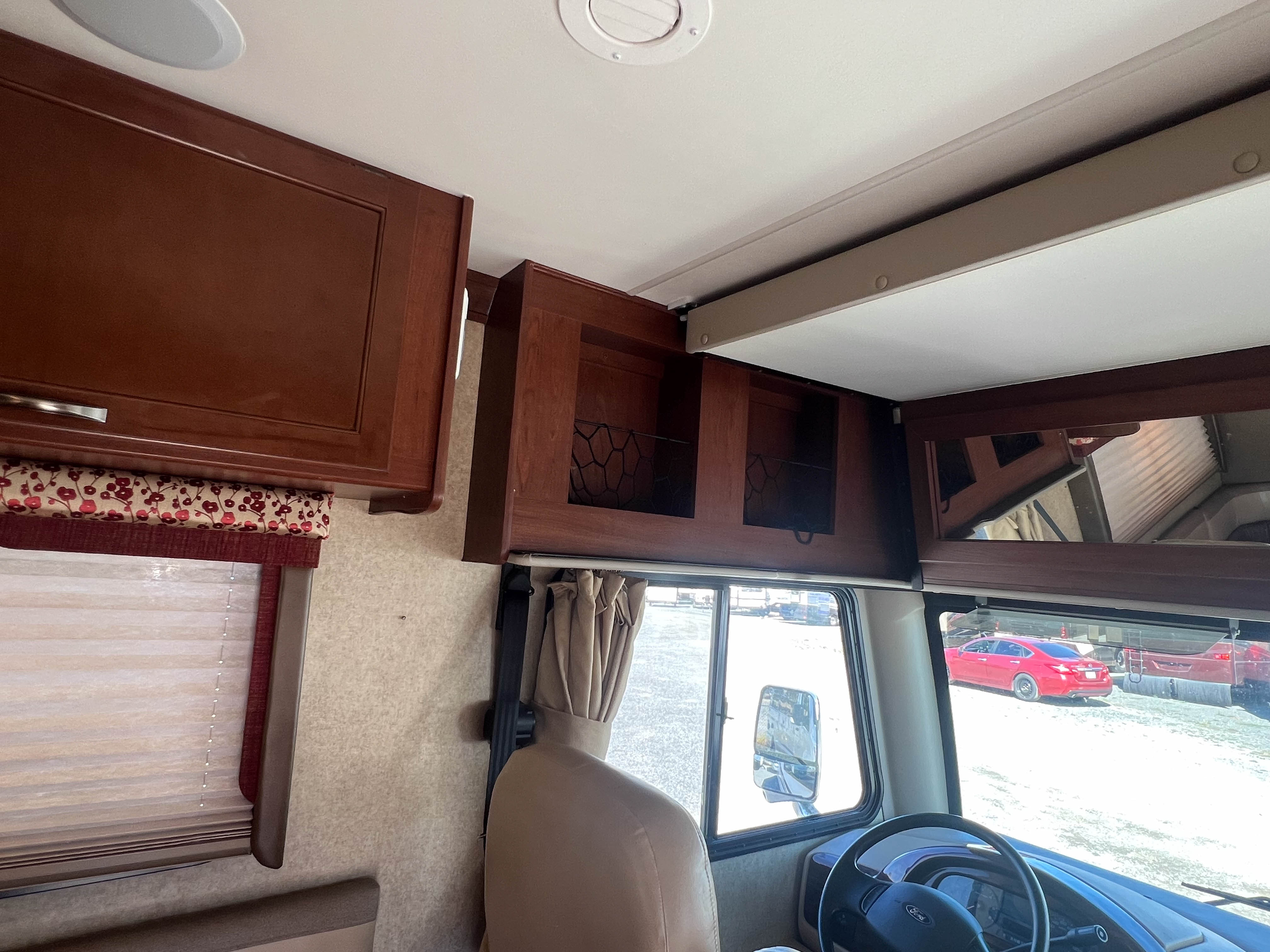2015 Thor Motor Coach ACE 27.1 - Image 15