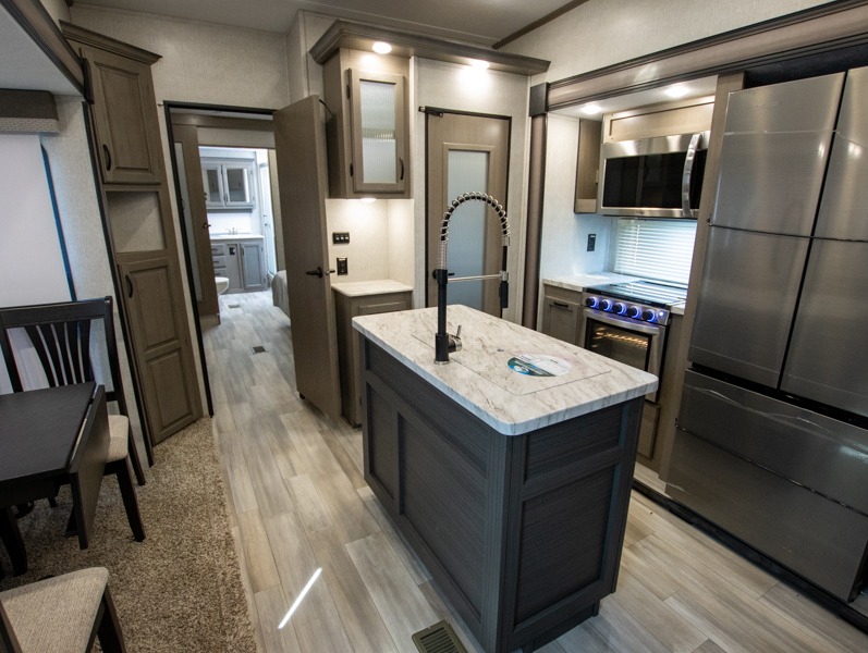 2022 Coachmen Chaparral 334FL - Image 6