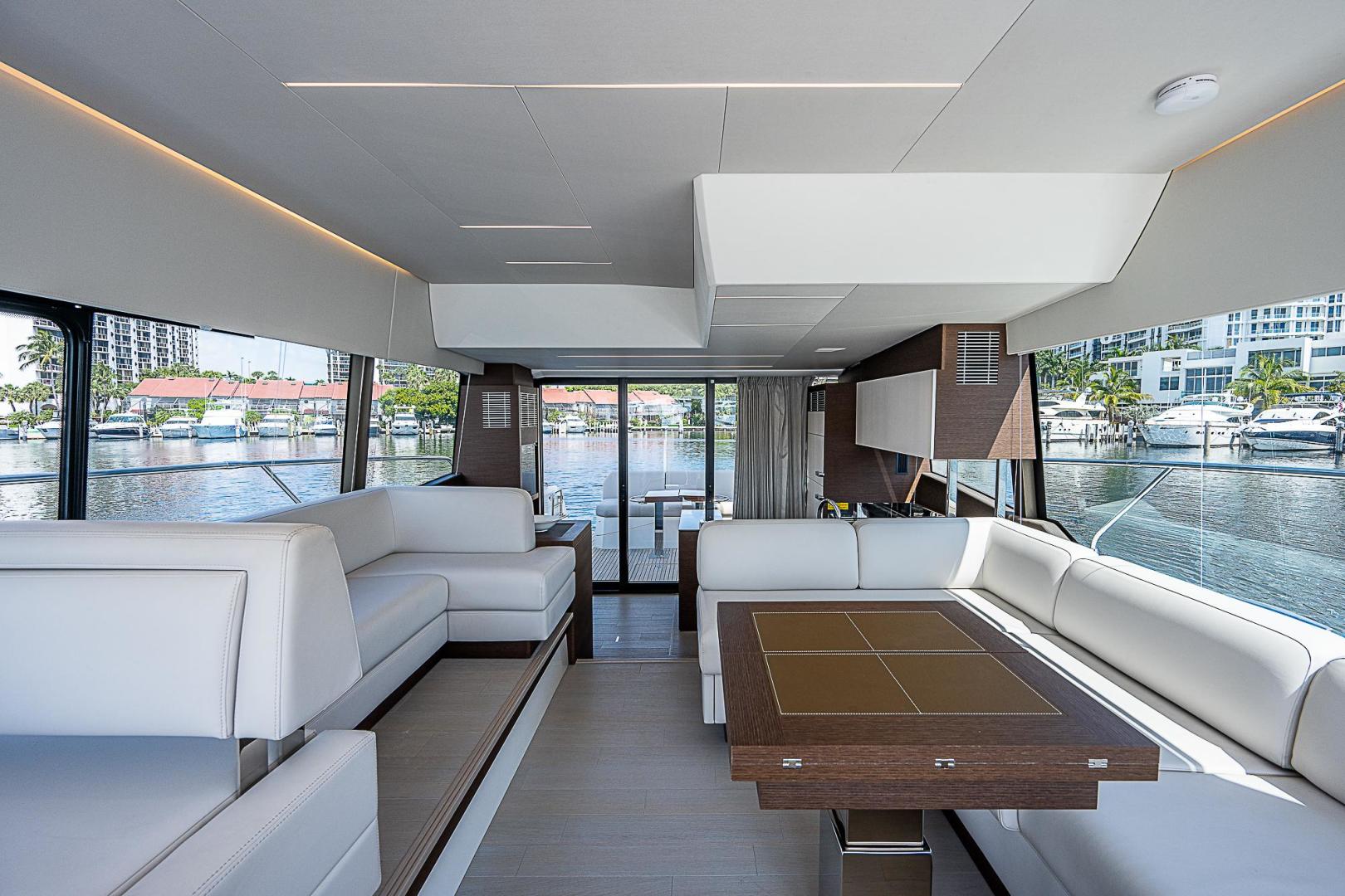 2022 Prestige 520 Fly - Image 24