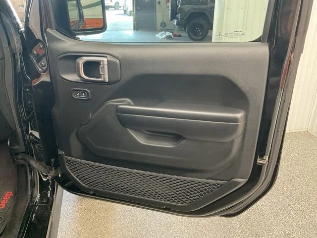 2021 Jeep Wrangler Utility 4D Rubicon 4WD - Image 24