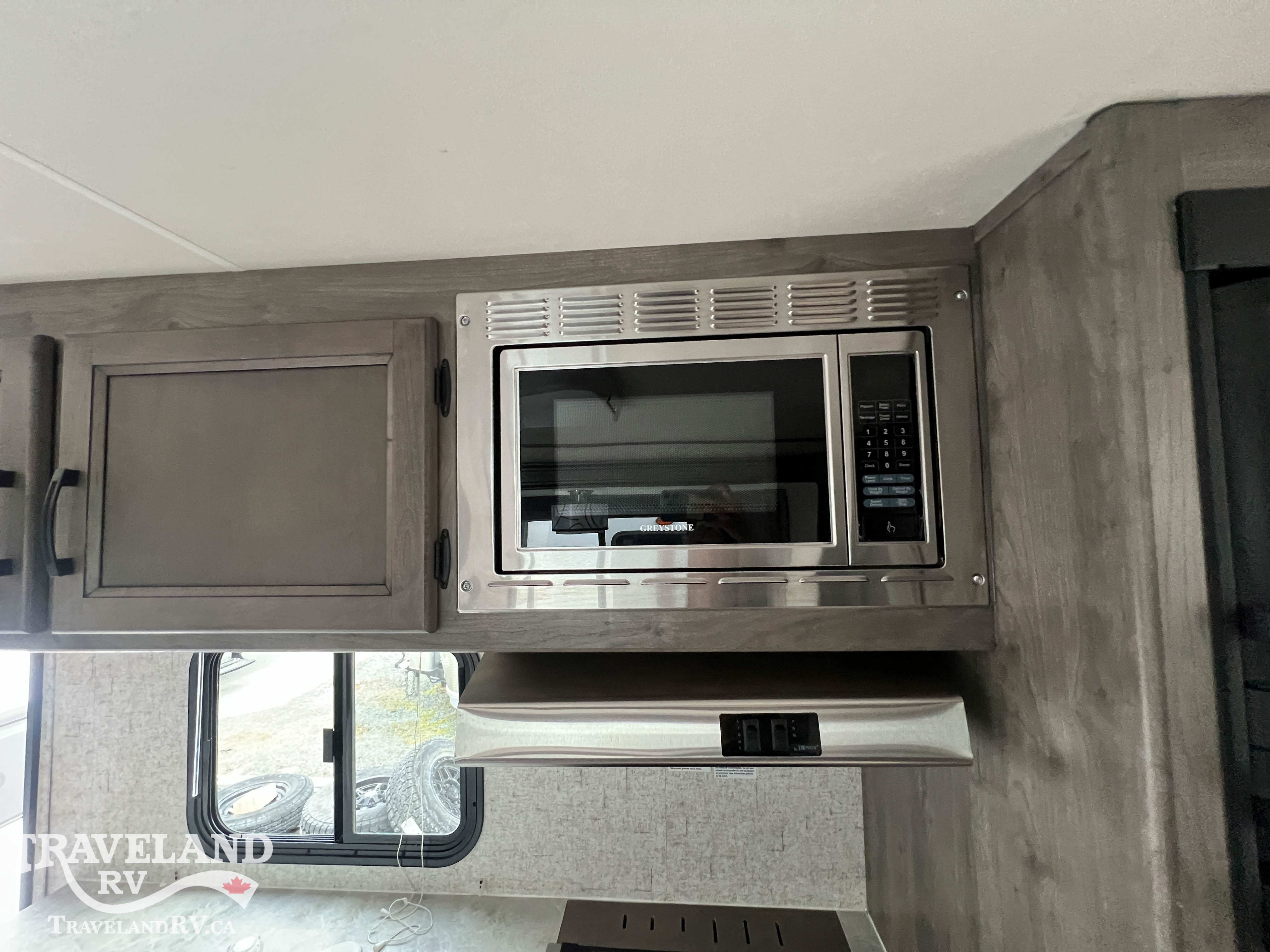 2020 COACHMEN APEX NANO 245BHS - Image 16