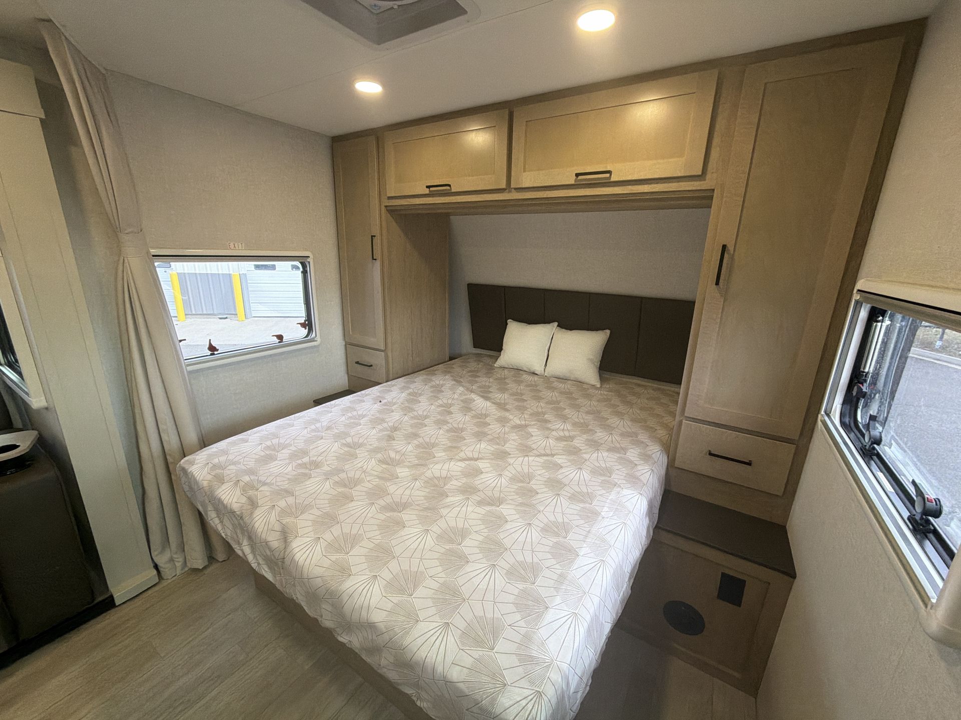 2027 Ember RV Touring Edition 2200ETL - Image 43