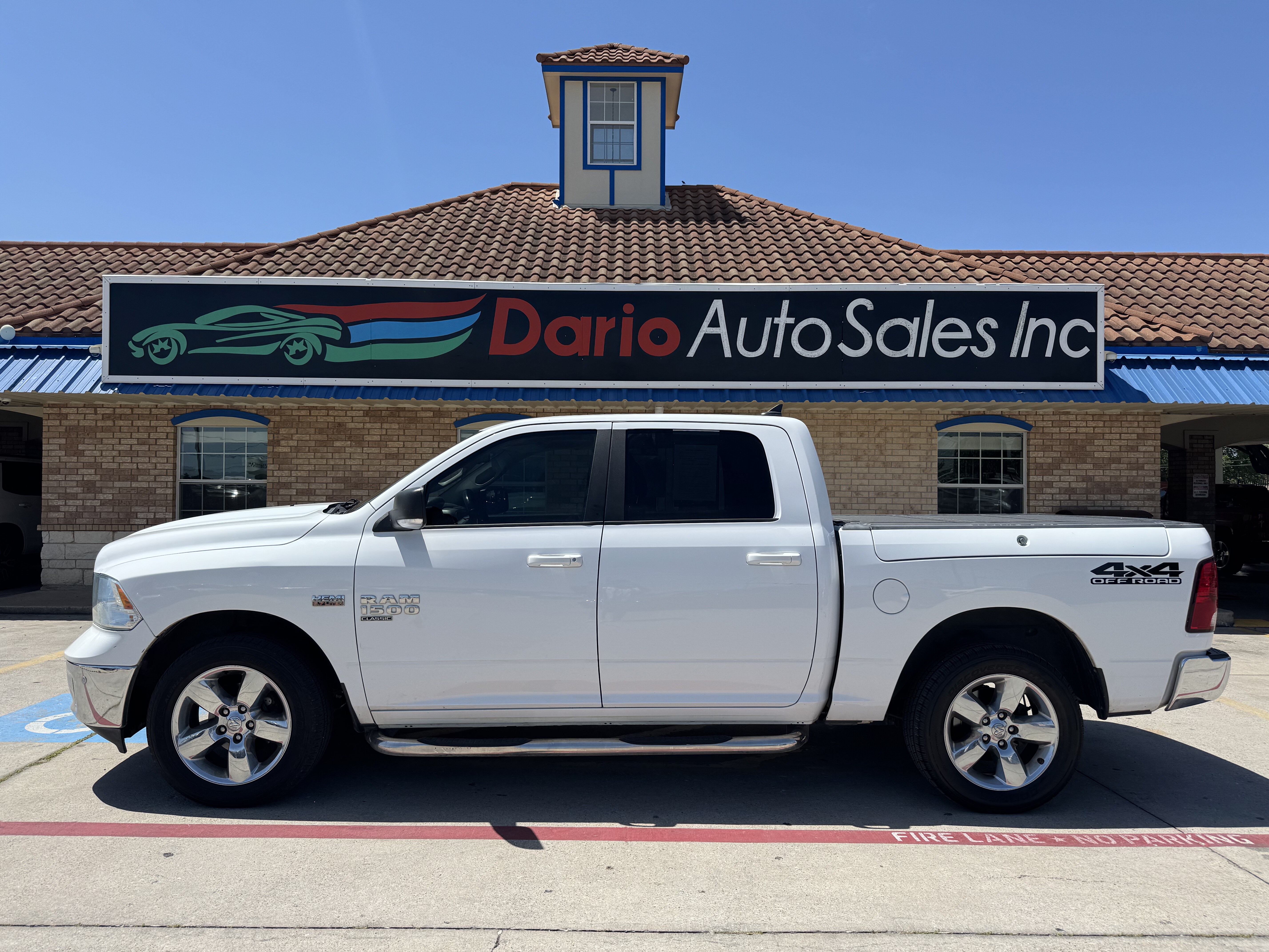 2019 Ram 1500 Classic Crew Cab Bighorn/Lone Star 4WD - Image 2