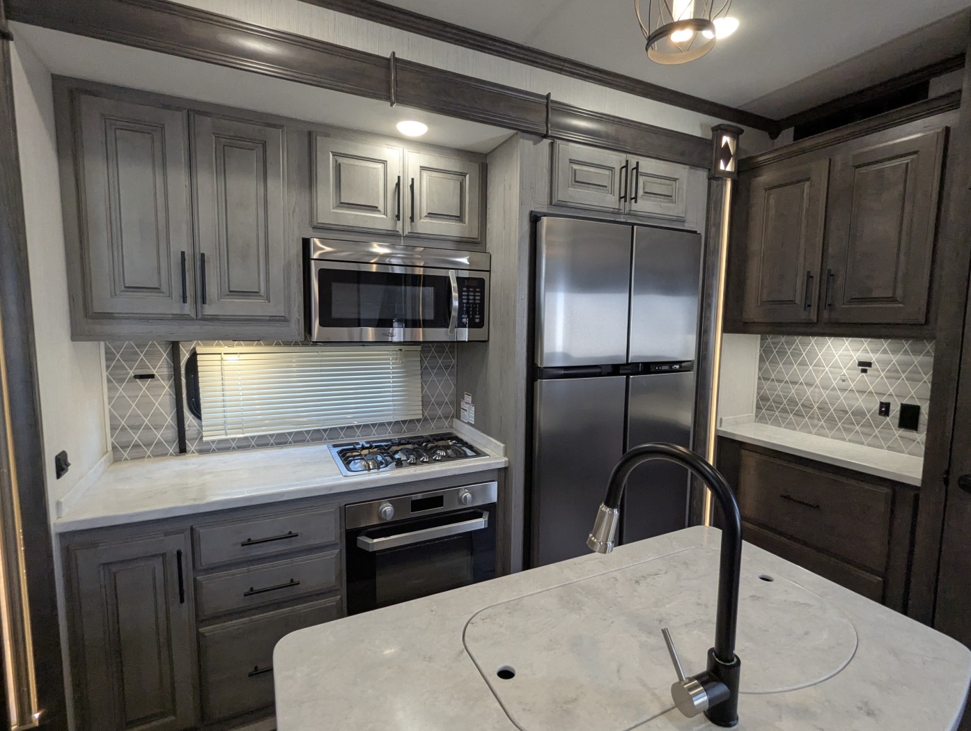 2020 Heartland Bighorn BH 3985 RRD - Image 22