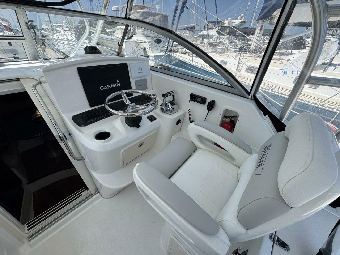 2011 Boston Whaler 305 Conquest - Image 25