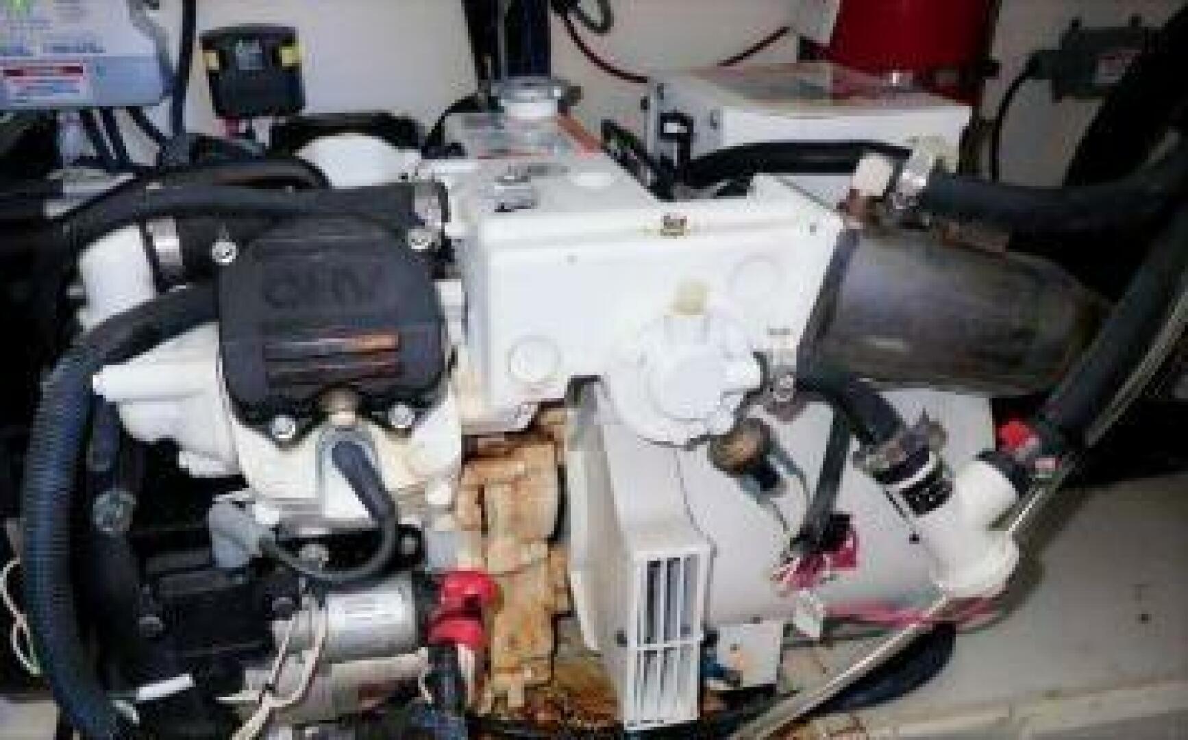 2016 Sea Ray Sundancer 350 - Image 85