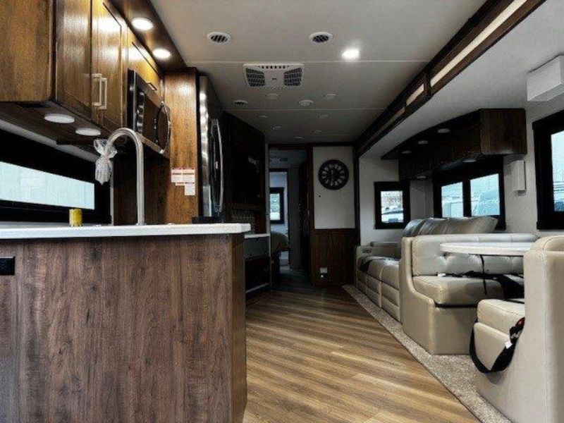 2026 Entegra Coach Accolade 37K - Image 13