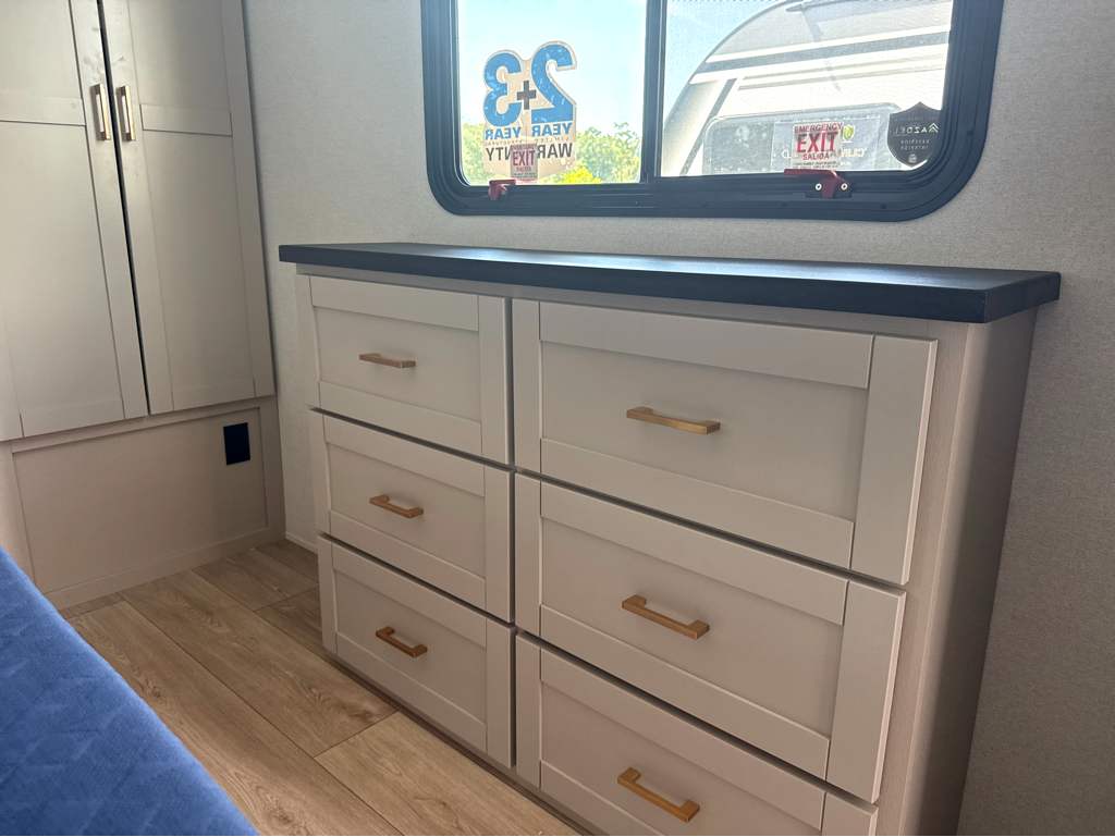 2027 JAYCO JAY FEATHER 30RKB - Image 25
