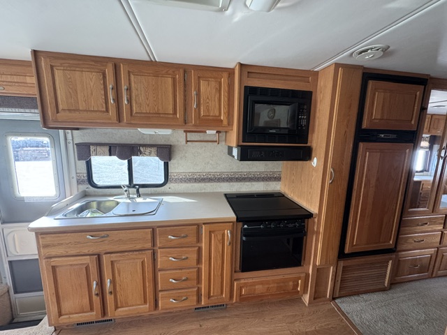 2004 FOURWINDS WINDSPORT 35D - Image 32