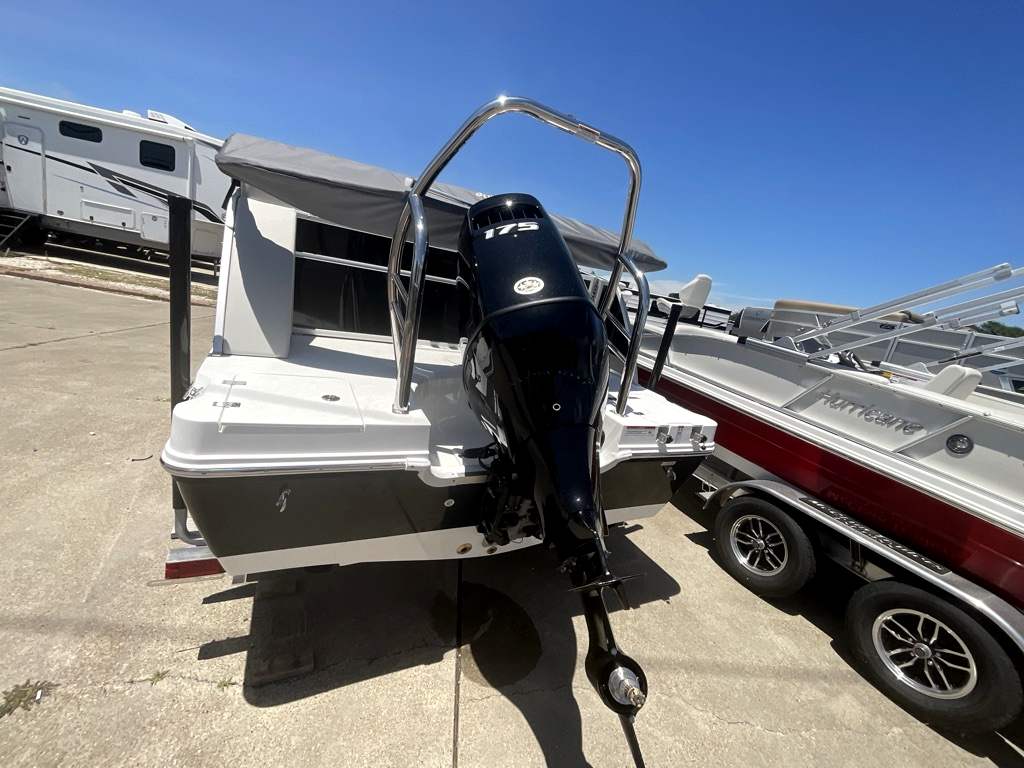 2027 HURRICANE 2027 FUNDECK 2260 REF - Image 6