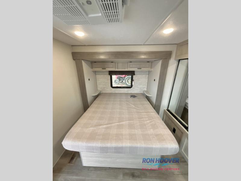 2026 COACHMEN CATALINA 343BHTSLE DENS RHB - Image 7