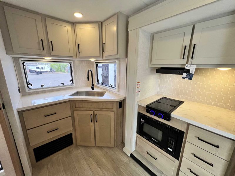 2027 Ember RV Touring Edition 2300MLL - Image 11