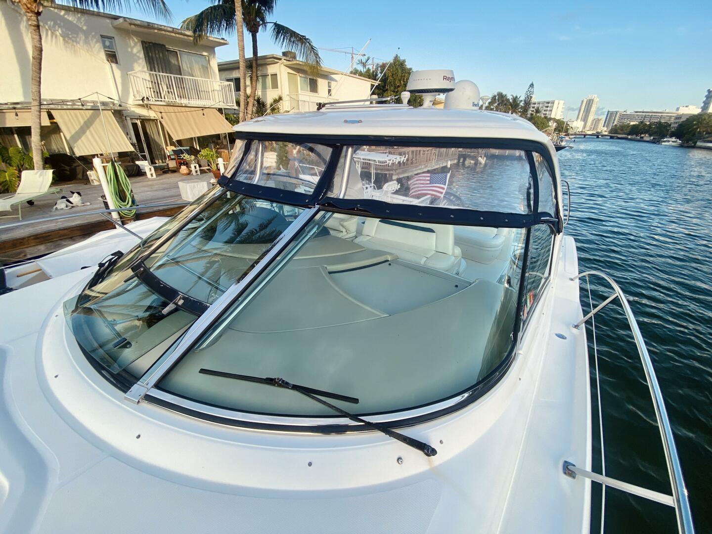 2005 Sea Ray 420 Sundancer - Image 24