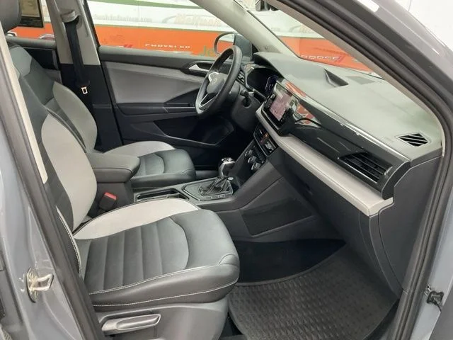 2022 Volkswagen Taos Utility 4D SEL 2WD - Image 26