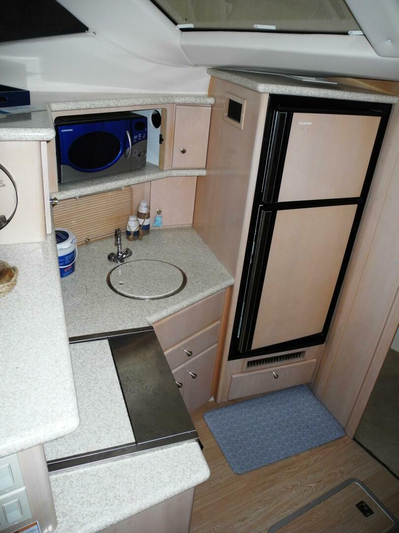 2000 Carver 404 - Image 15
