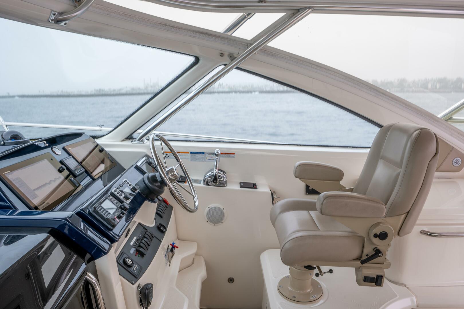 2015 Tiara Yachts 4300 Open - Image 20