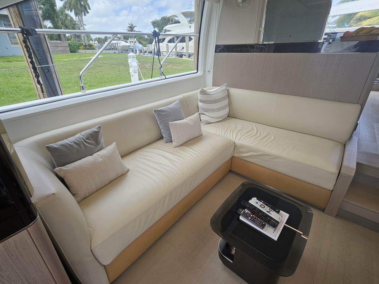 2022 Azimut 66 - Image 45