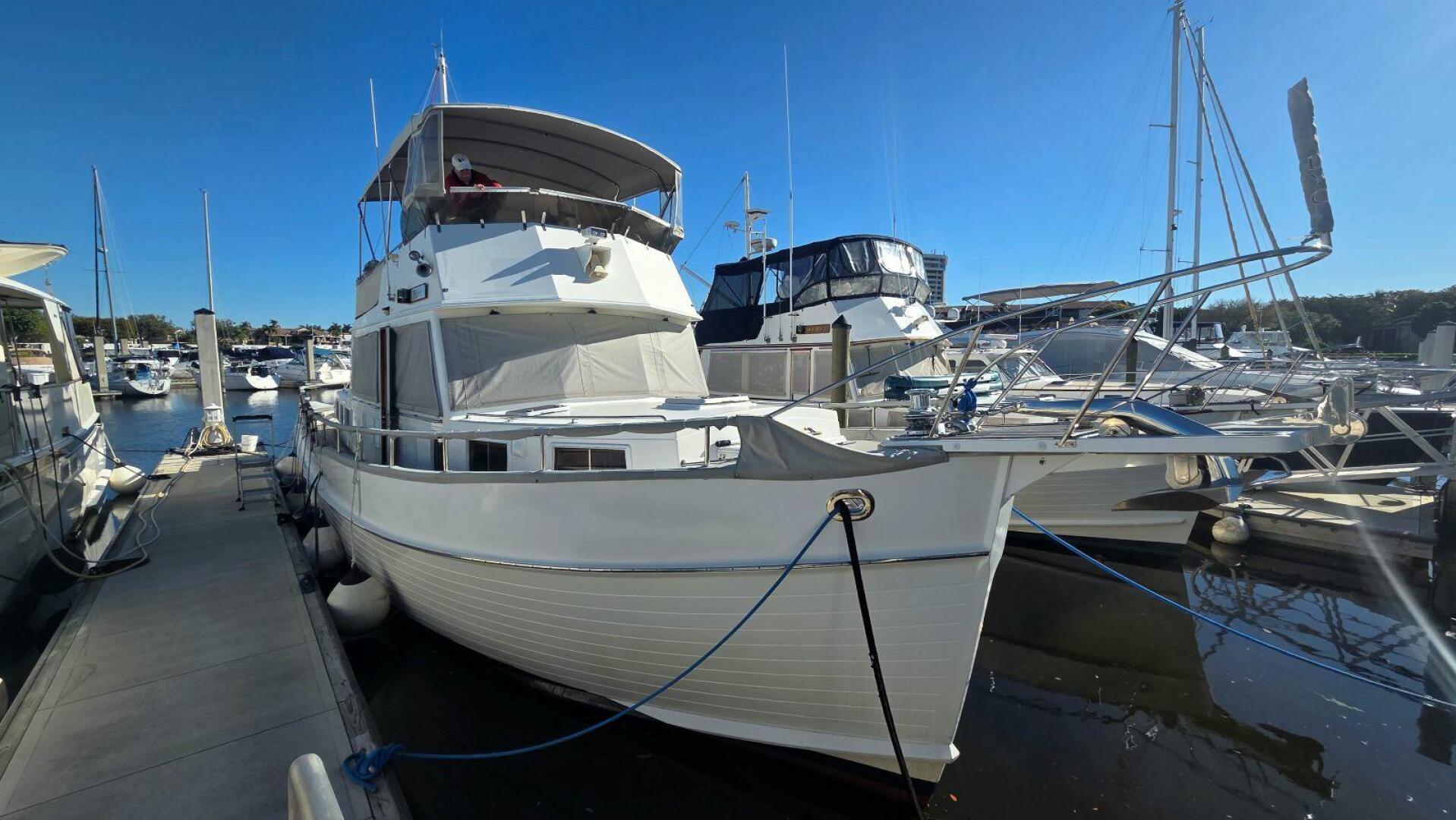 1997 Grand Banks 49 Classic - Image 9
