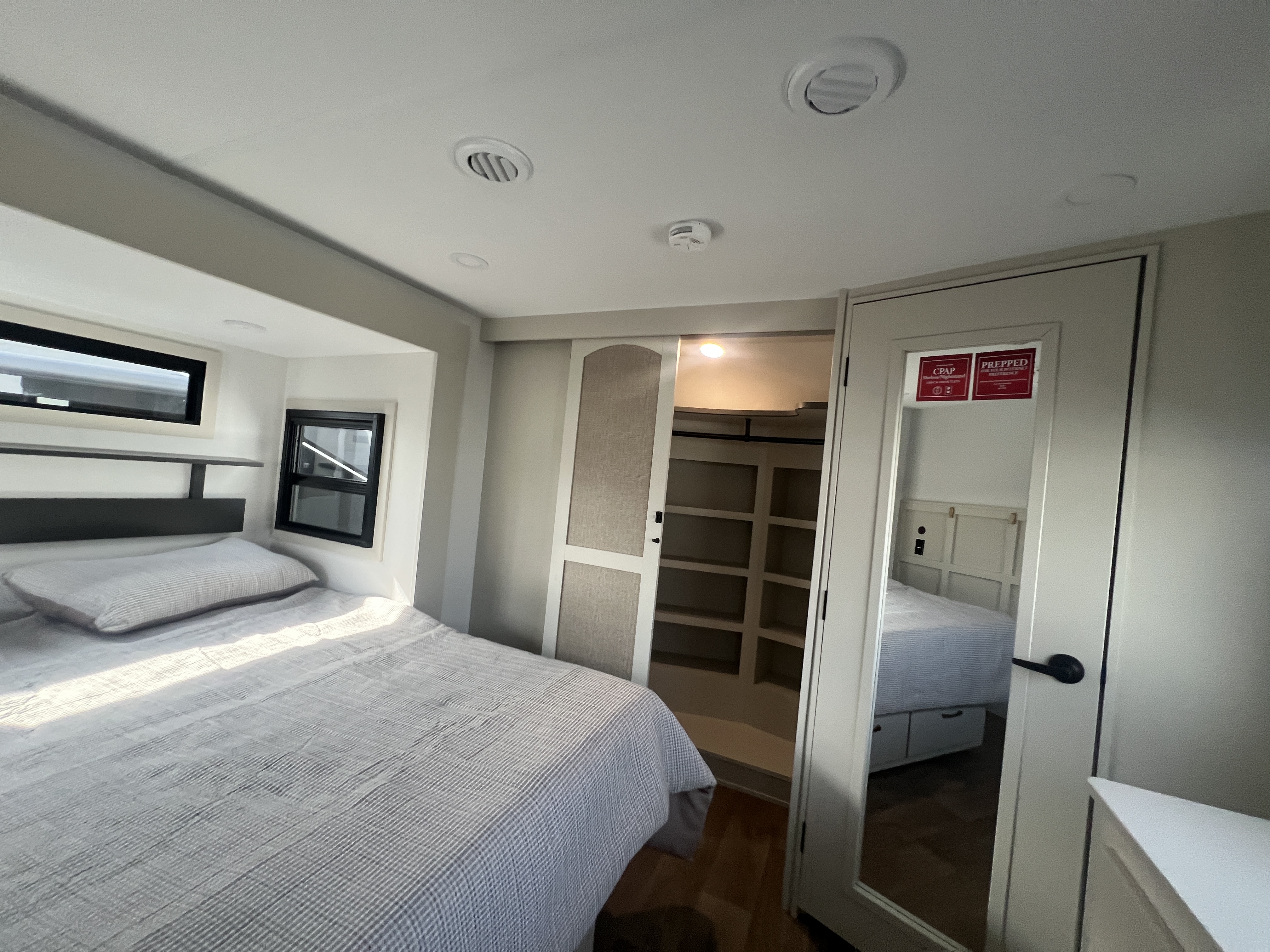 2027 Grand Design Solitude 390RK - Image 22