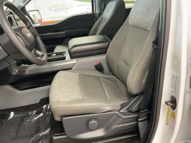 2022 Ford F150 Crew Cab XLT 4WD - Image 14