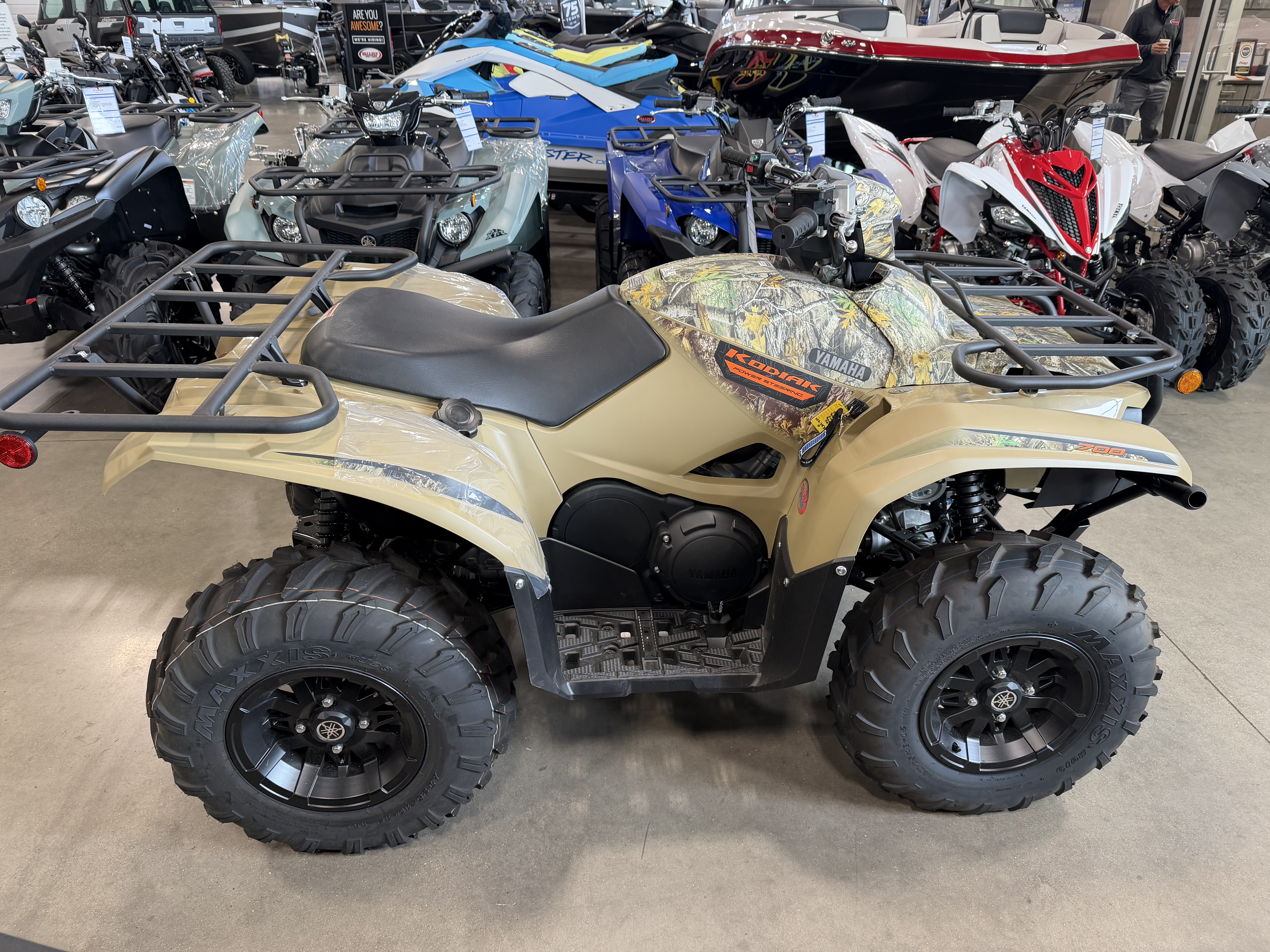 2026 Yamaha Kodiak 700 EPS Fall Beige w/ Realtree Edge - Image 1