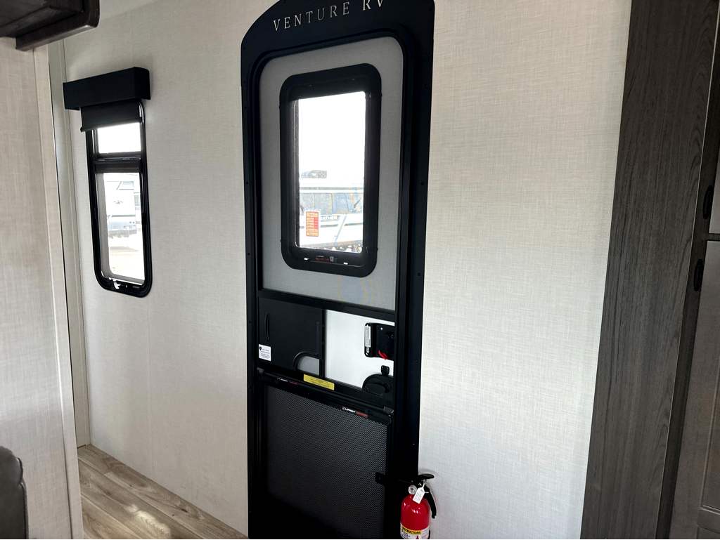 2027 VENTURE RV SPORTTREK 336VRK - Image 25