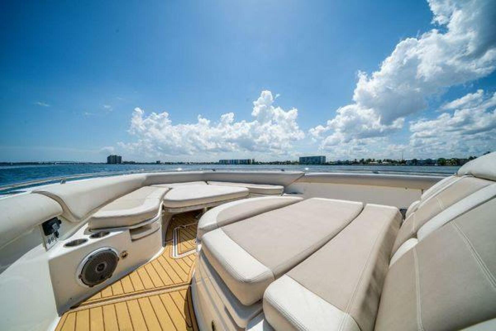 2017 Boston Whaler 42 Outrage - Image 10