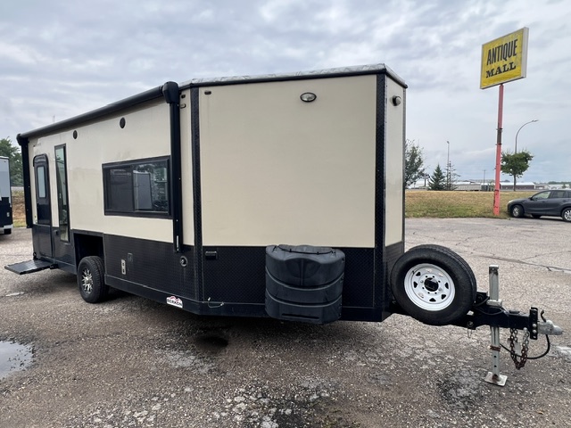 2022 ICE CASTLE RV SPIRIT 8X22 - Image 2