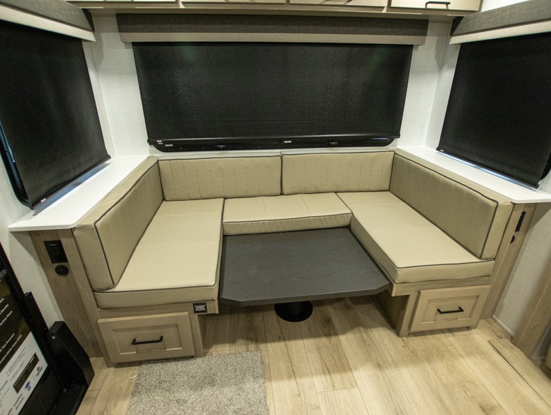 2026 Forest River Rockwood Ultra Lite 2618RD - Image 6