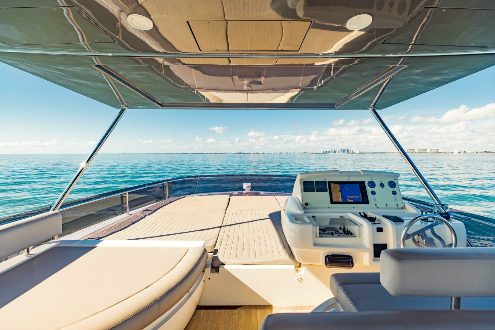 2017 Ferretti Yachts 750 - Image 34