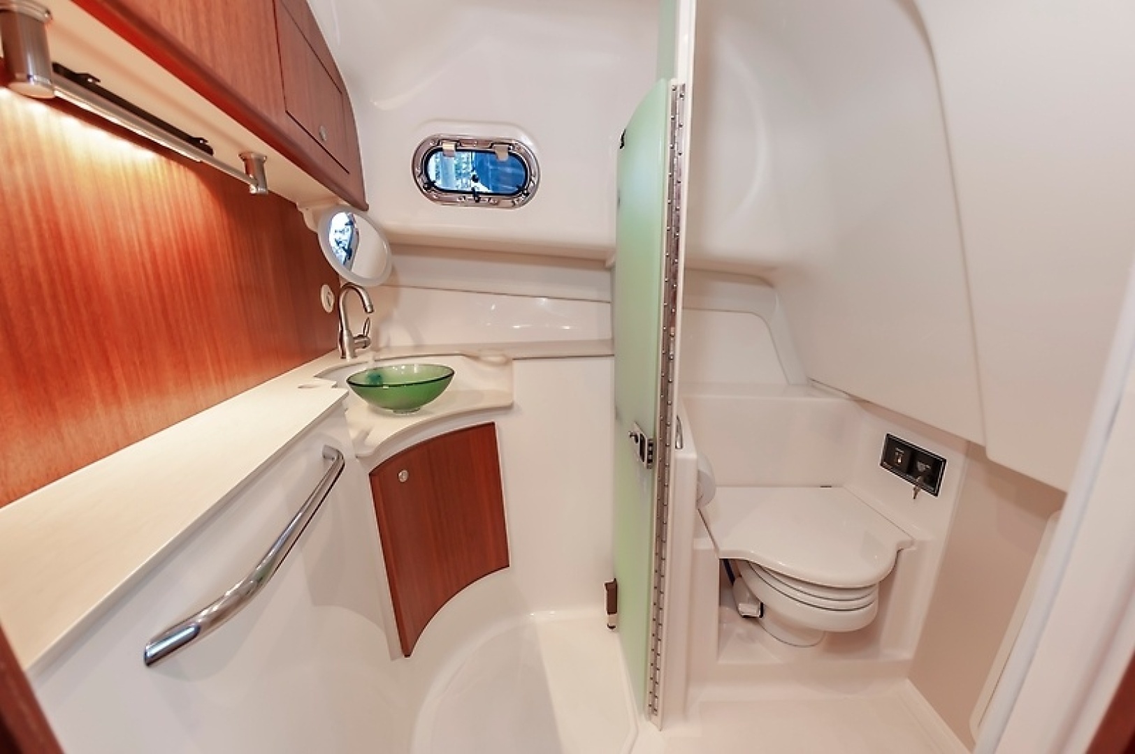2015 PURSUIT 385 OS Base - Image 39