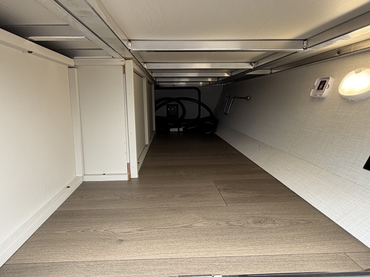 2027 VENTURE RV STRATUS 282VFD - Image 9