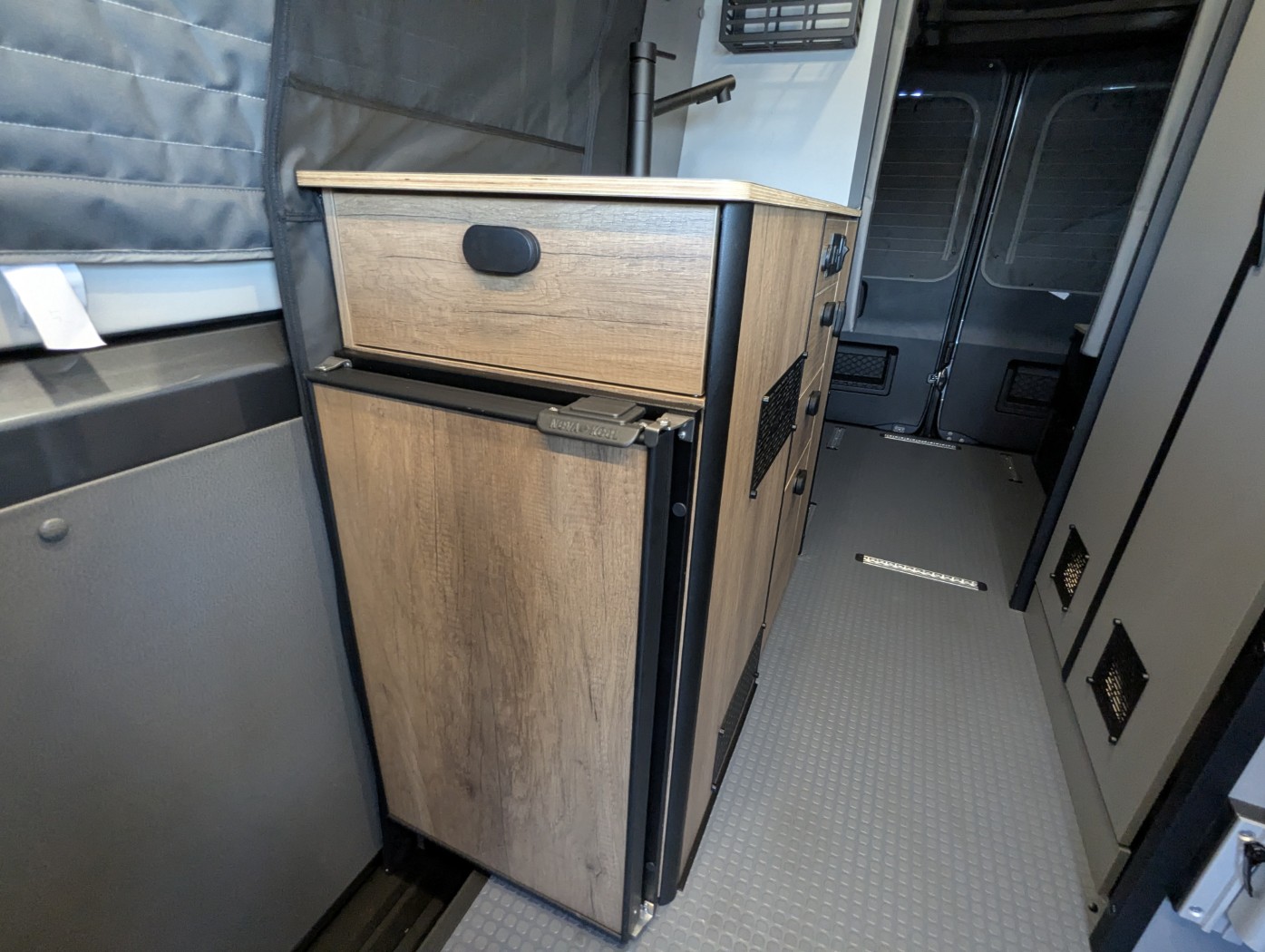 2027 Winnebago Revel 44EC - Image 26