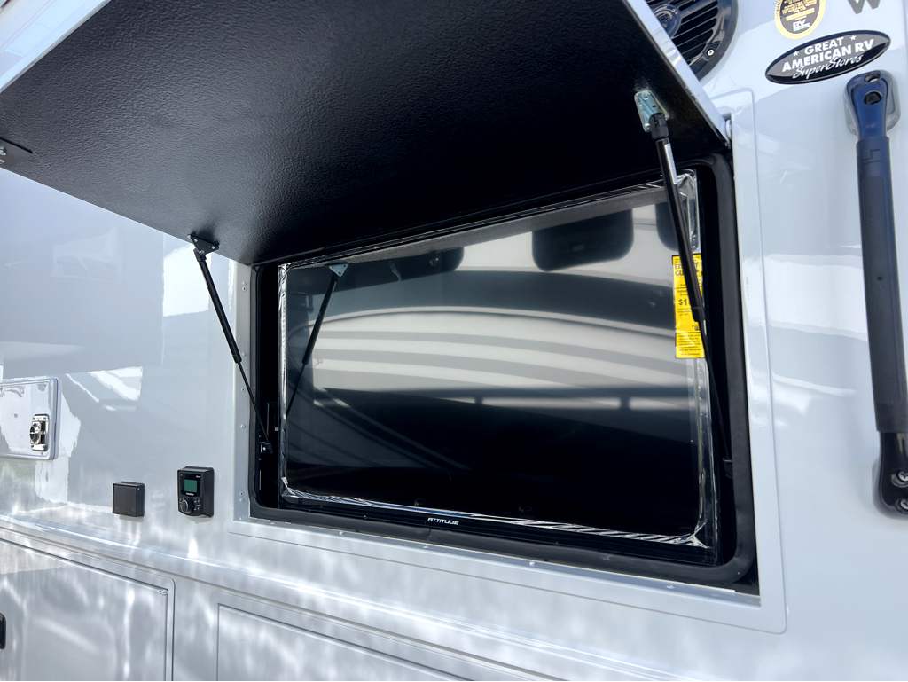 2026 GRAND DESIGN LINEAGE SERIES F 31ZW - Image 6