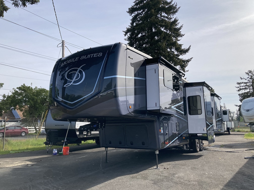 2025 DRV Mobile Suites MS 41FKRB - Image 2
