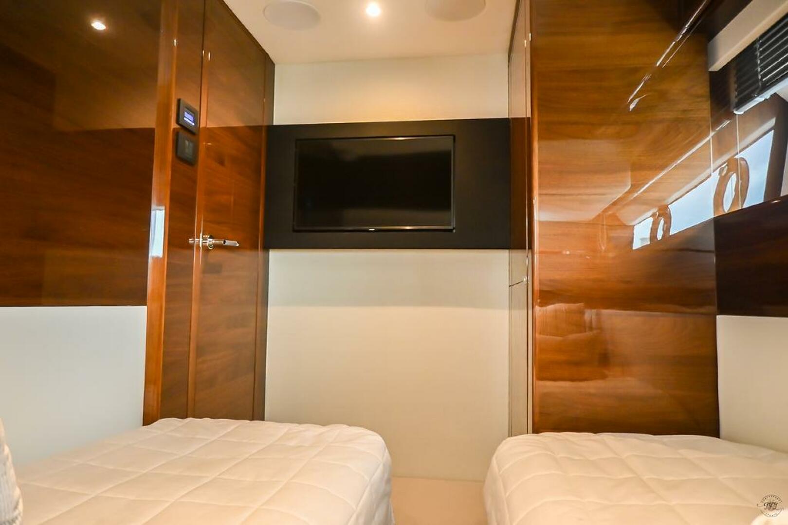 2021 Princess S62 - Image 42