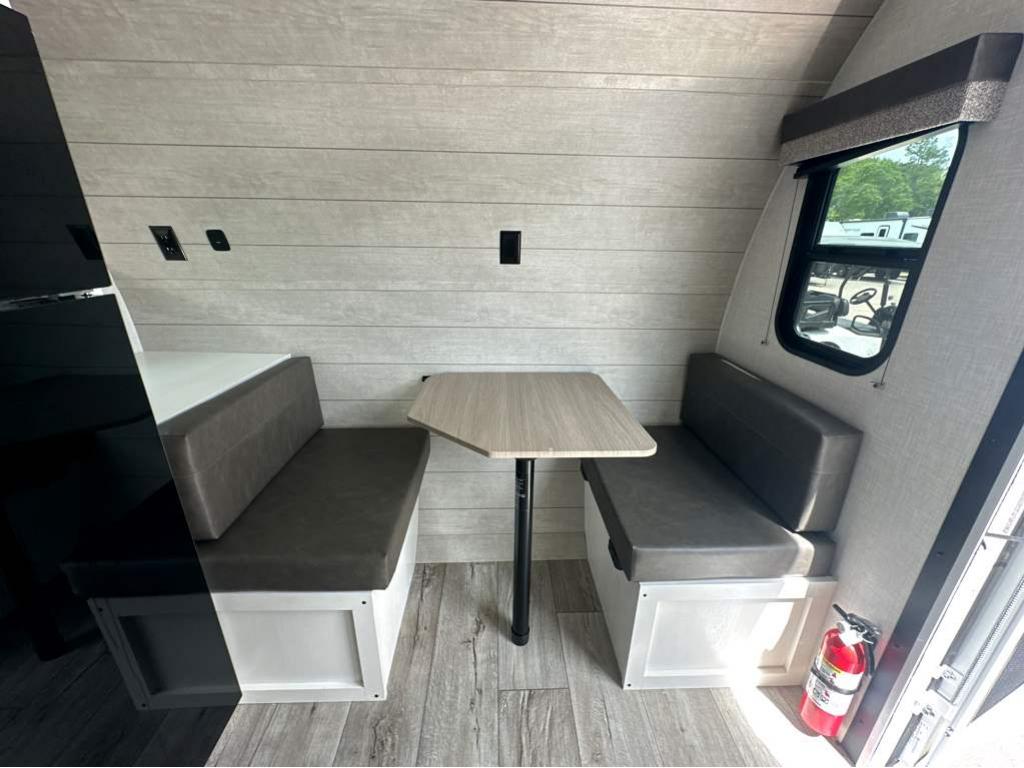 2026 VENTURE RV SIENNA 140VFD - Image 22