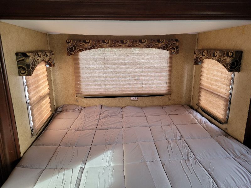 2014 Forest River Solera 24R - Image 15